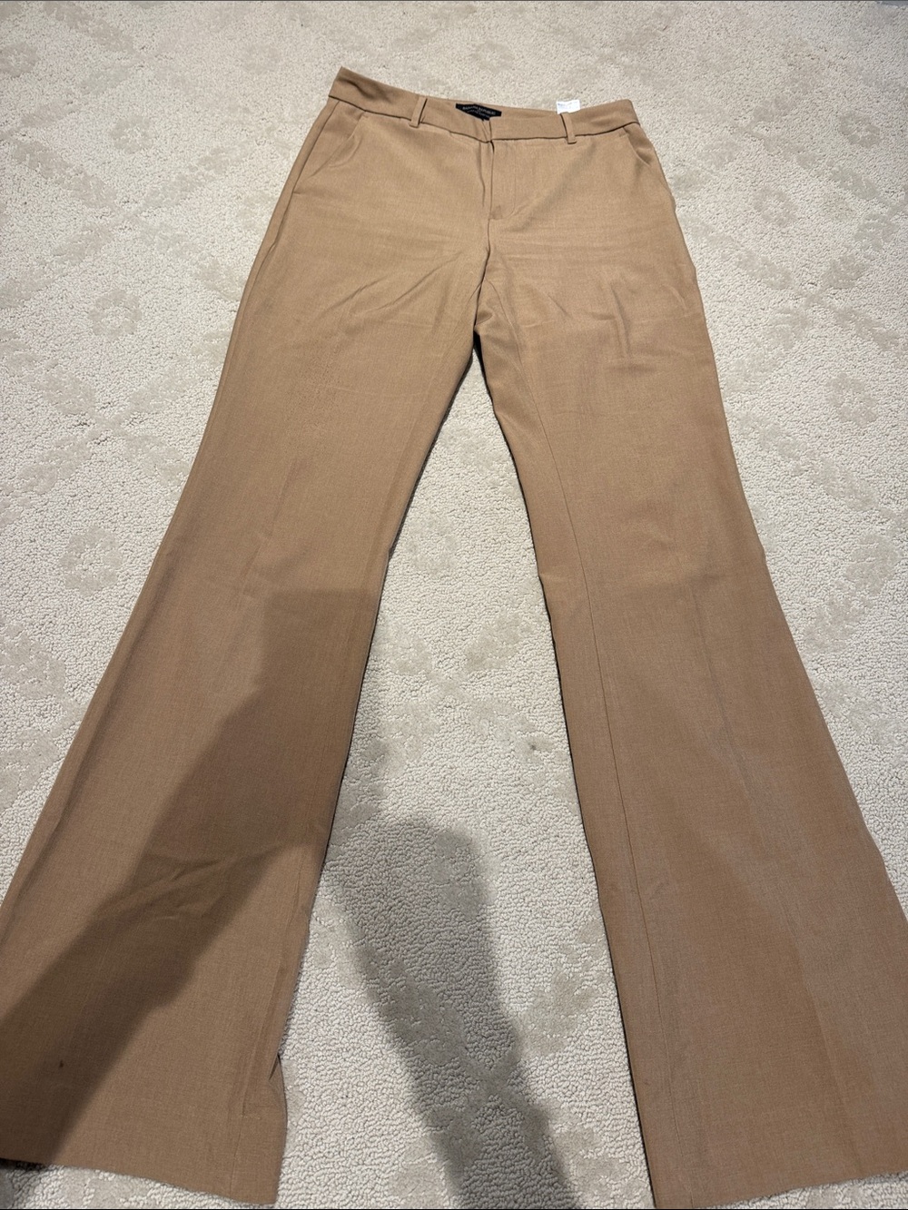 Banana Republic women’s  Khaki Tan Straight-Leg Chinos